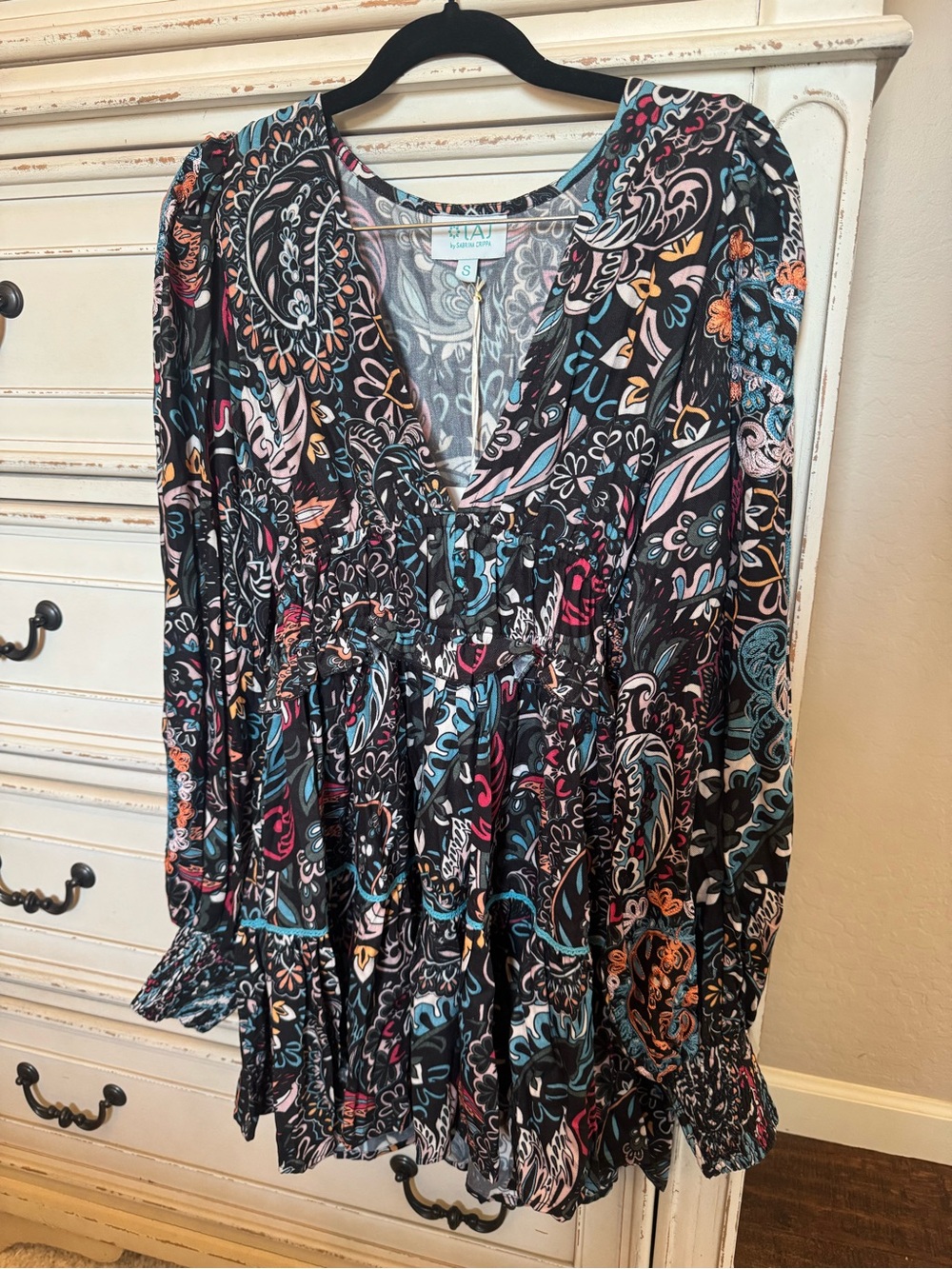 TAJ by Sabrina Crippa Black Multi Paisley V-Neck Tunic